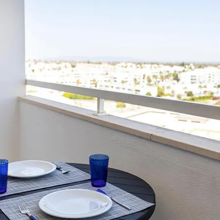 شقة The Concierge - Pool & Sunset Balconies *