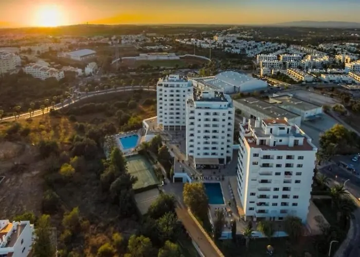 The Concierge - Pool & Sunset Balconies Apartamento