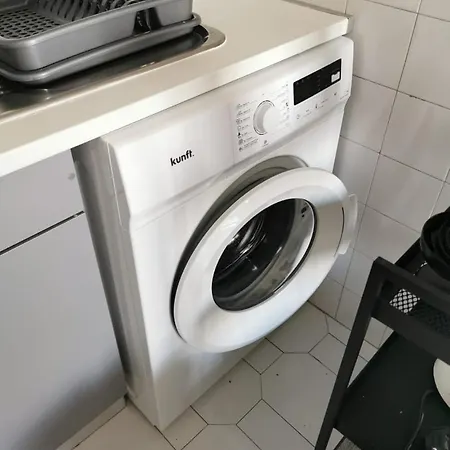 The Concierge - Pool & Sunset Balconies Apartment