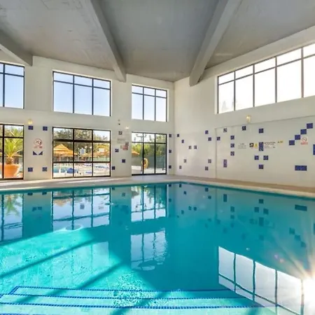 The Concierge - Pool & Sunset Balconies Apartment *